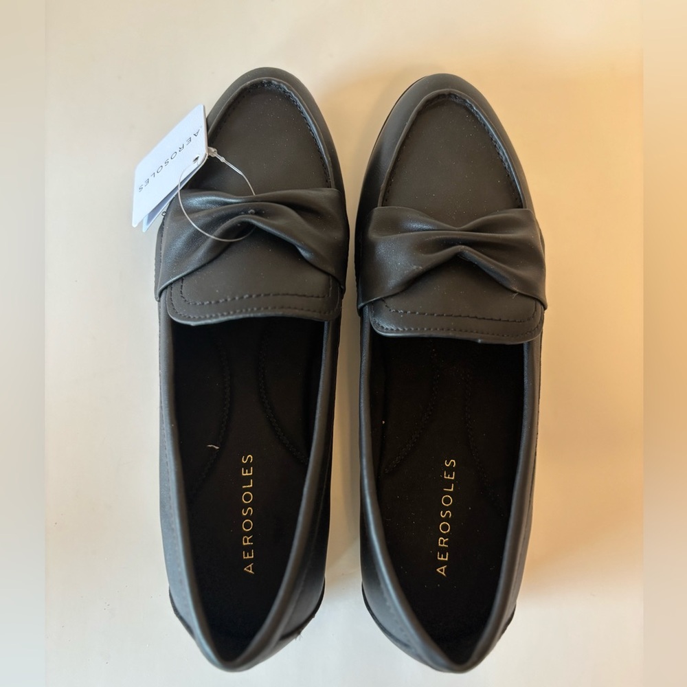 AEROSOLES Women's Black Bow Loafers